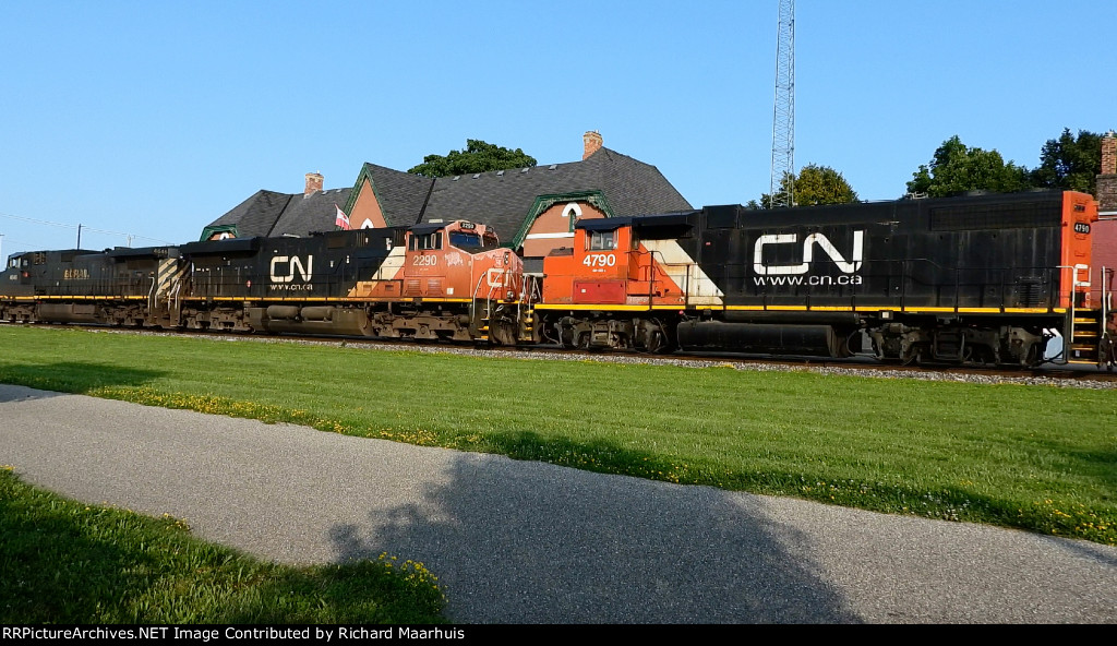 CN 4790 2290 BC Rail 4646
